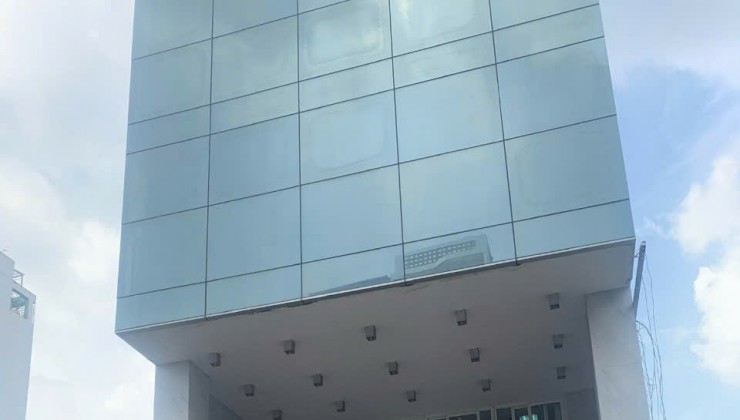 Chính chủ bán gấp tòa nhà trung tâm Quận 5, 61-63 Nguyễn Văn Đừng